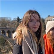 Profesora de apoyo escolar para niños de ESO o primaria de Matemáticas, Inglés o Física y Química